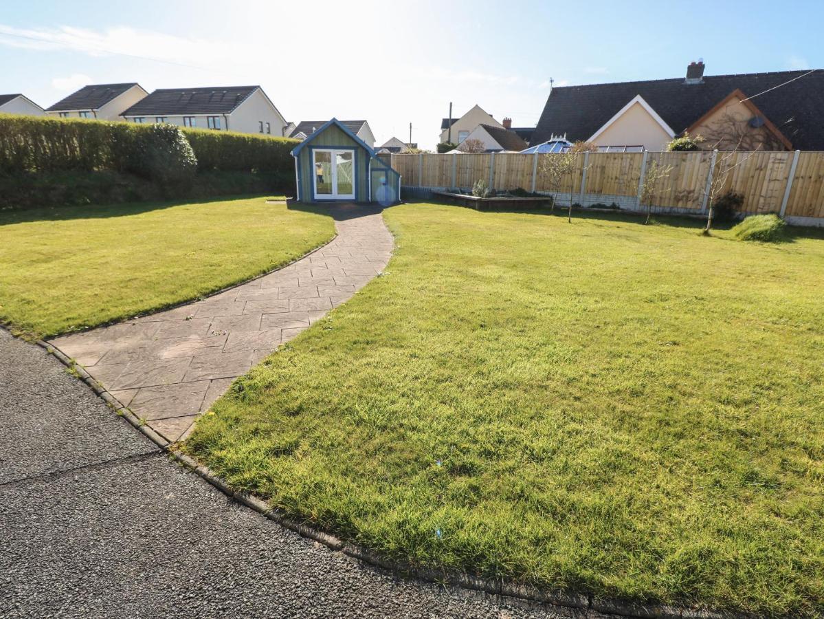 Meadow View Villa Haverfordwest Exterior photo